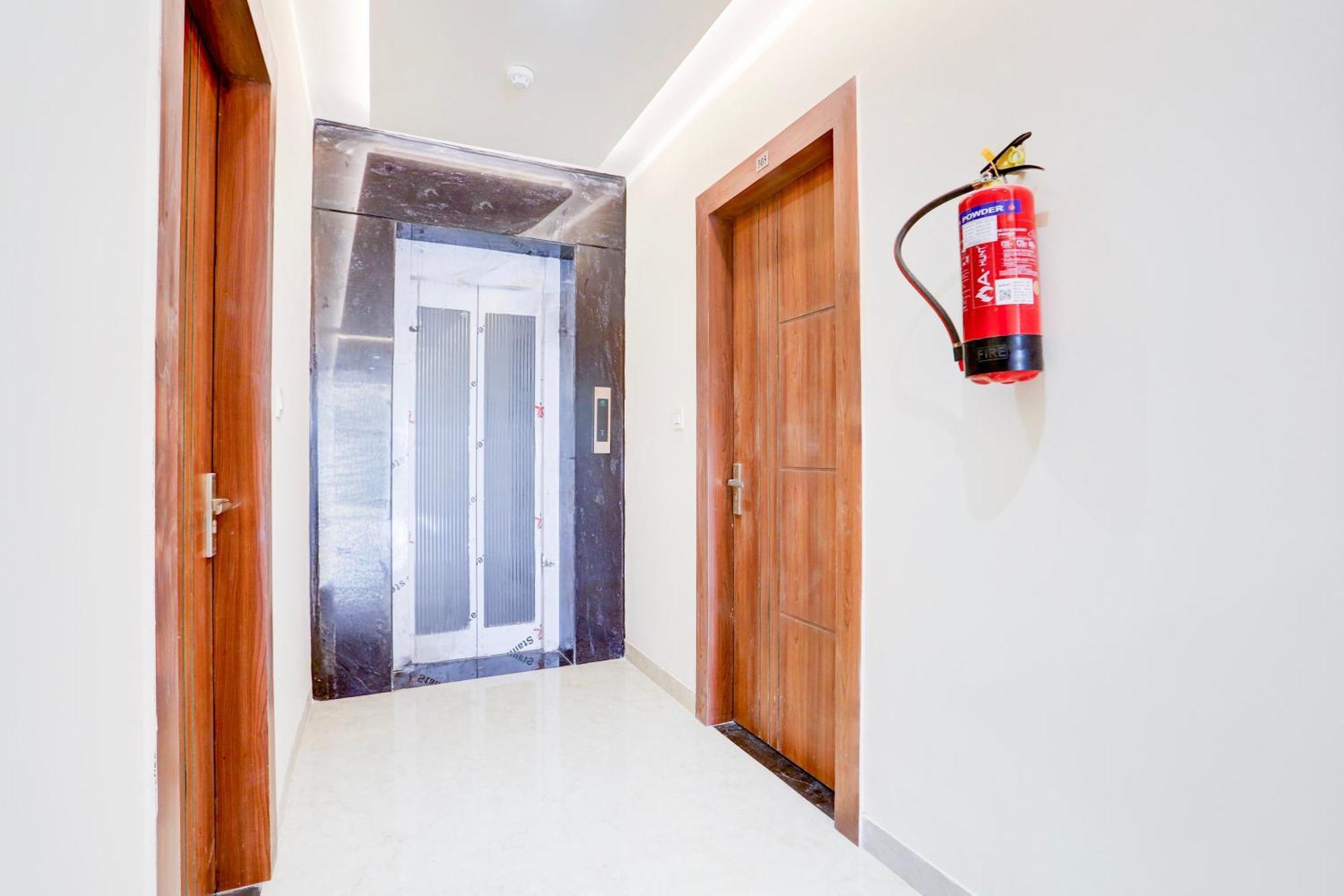 Super Townhouse Taj Nagri Phase 2 Formerly Grand Rivera Tājganj Exteriör bild